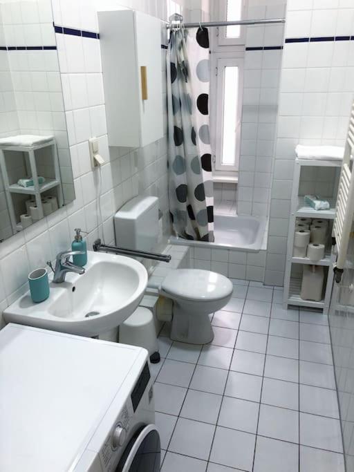 750 Sft Lovely Apartment In Central Berlin Mitte מראה חיצוני תמונה